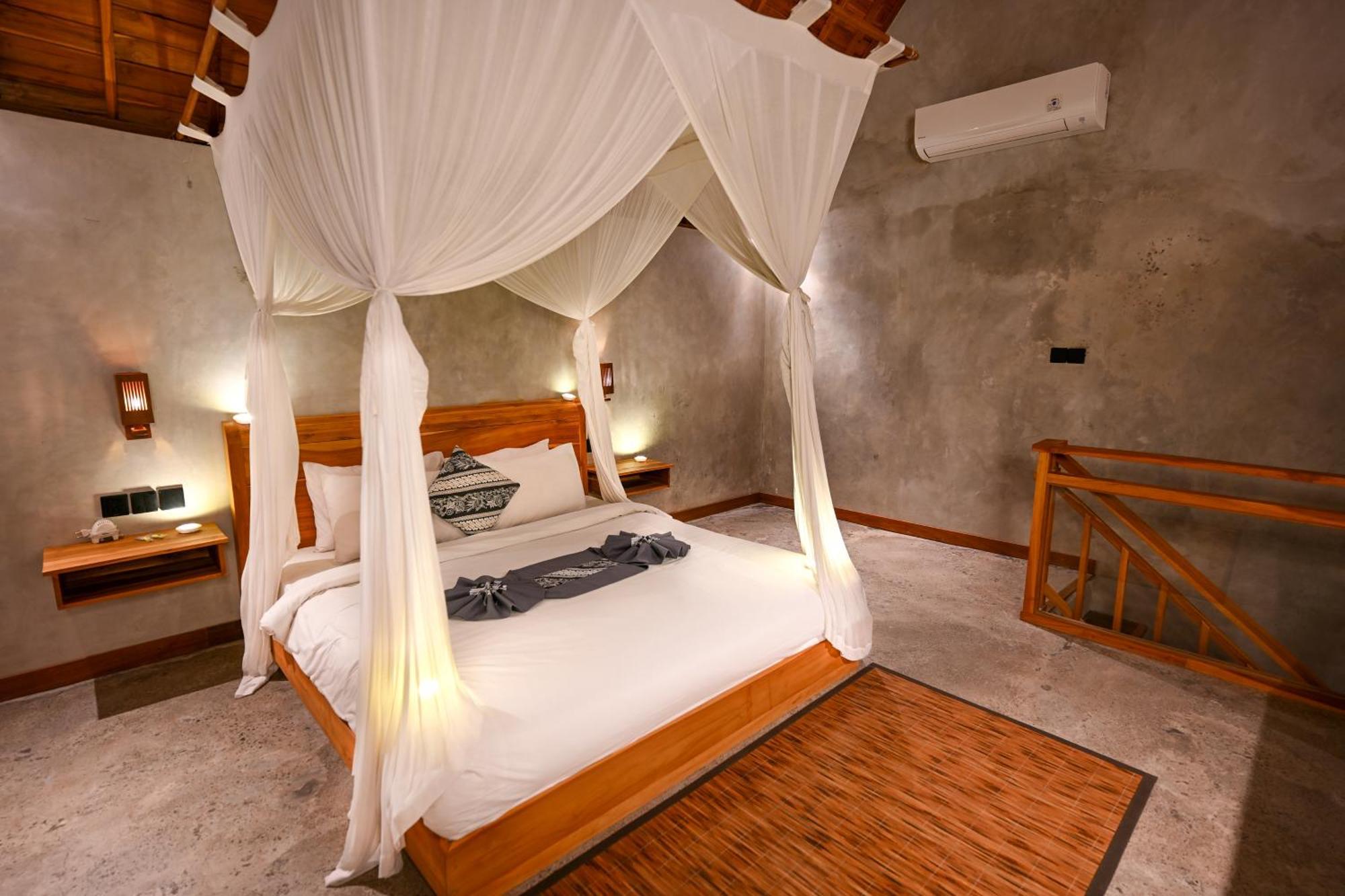 Wooden Paradise 3*