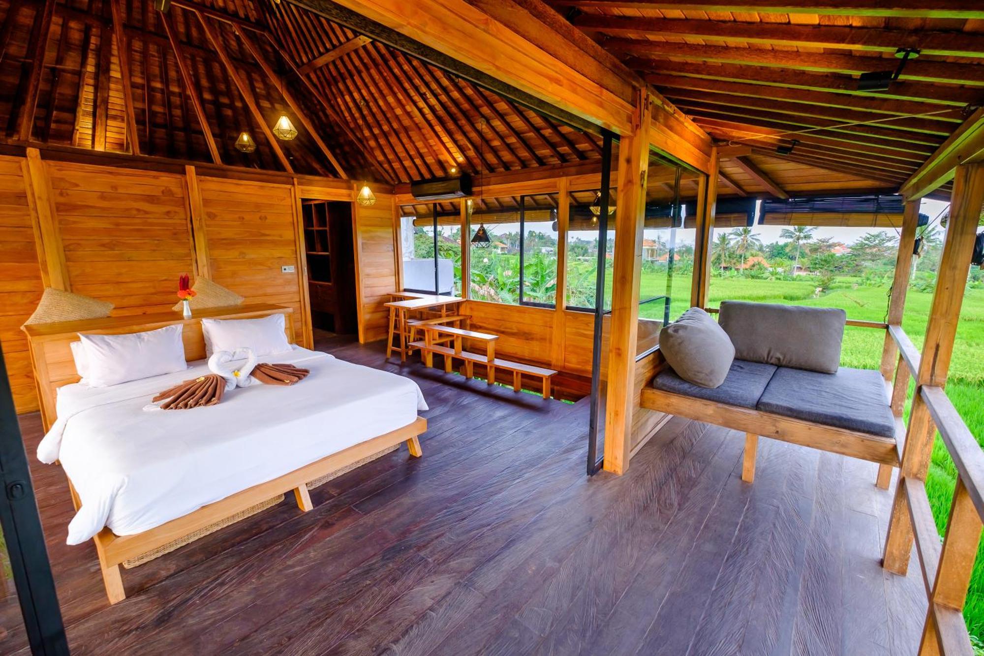 Bed & Breakfast Wooden Paradise